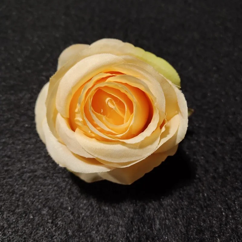 Róża  w Pąku (Pomarańczowy)